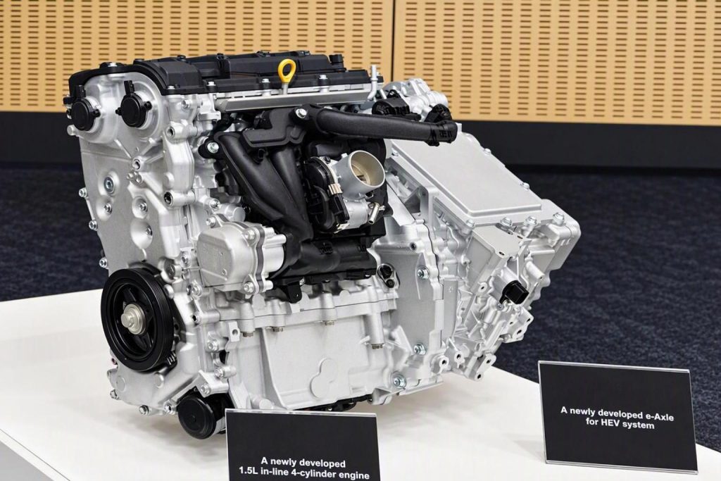 Toyota Develops Next-Generation Hybrid System Targeting 15% Better Fuel Economy