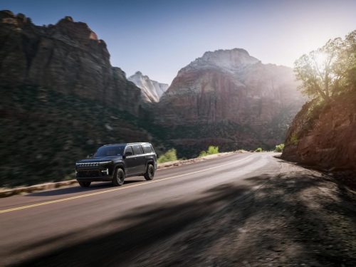 2026 Jeep Grand Wagoneer REEV (21)