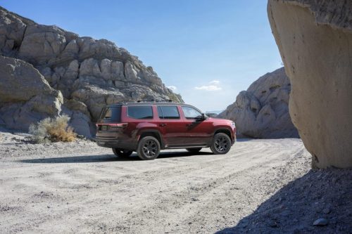 2026 Jeep Grand Wagoneer REEV (25)