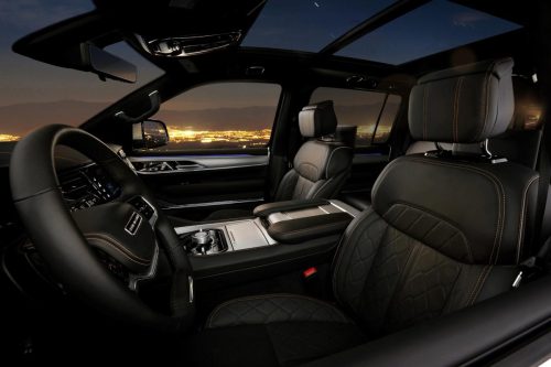 2026 Jeep Grand Wagoneer REEV (30)