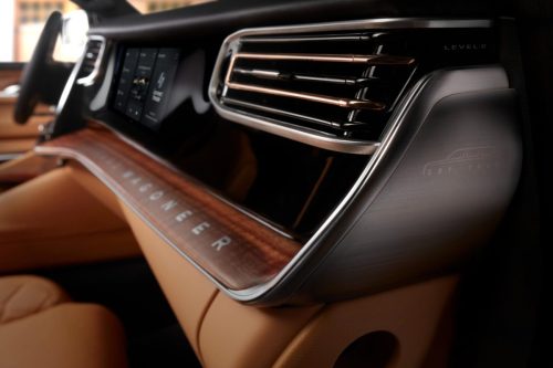 2026 Jeep Grand Wagoneer REEV (7)