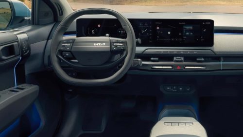 kia-ev3-2024-lenkrad-und-displays-der-normalen-version